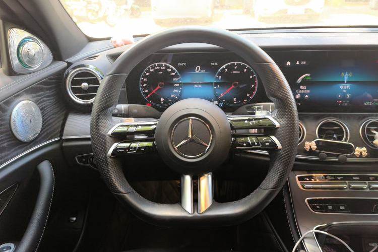 Used Mercedes-Benz E-Class 2021 Updated E 260 Fashion Sport Edition Steering Wheel