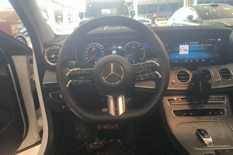 Used Mercedes-Benz E-Class 2021 E 300 L Sporty and Stylish Model Steering Wheel