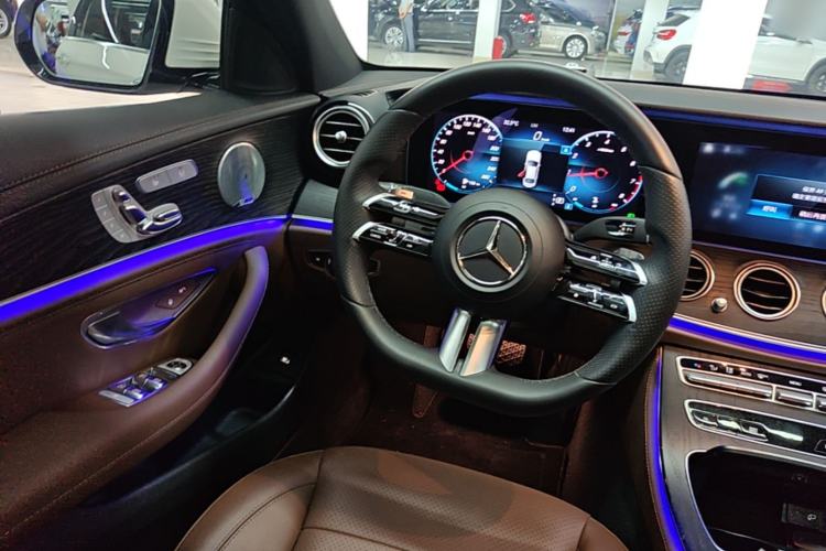Used Mercedes-Benz E-Class 2021 E 300 L Sport Luxury Edition Steering Wheel