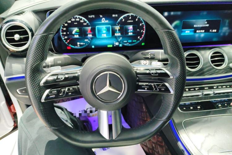 Used Mercedes-Benz E-Class 2021 E 260 Stylish Sports Edition Steering Wheel