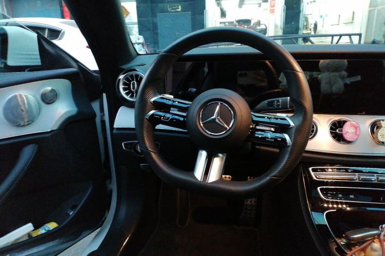 Used Mercedes-Benz E-Class 2021 Facelift E 260 Coupe Steering Wheel