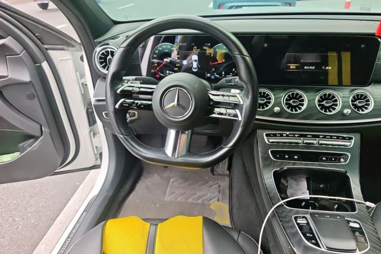Used Mercedes-Benz E-Class 2021 E 260 Stylish Sports Edition Steering Wheel