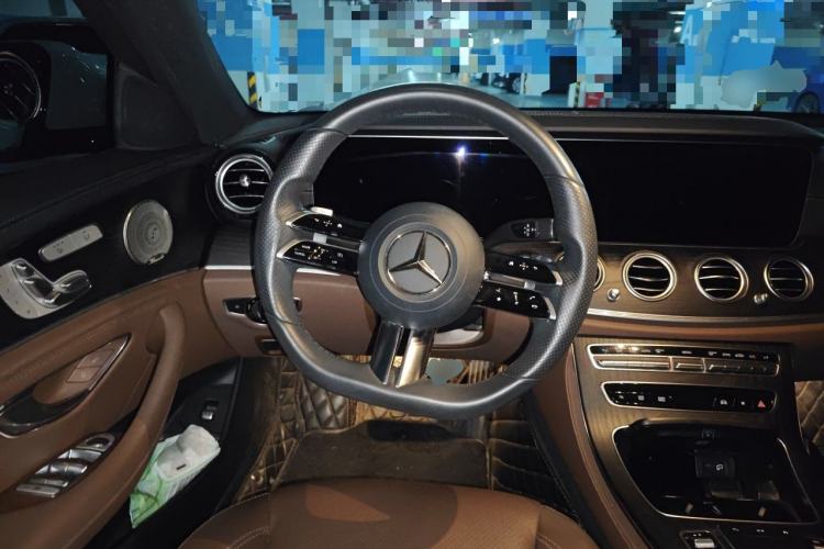 Used Mercedes-Benz E-Class 2021 Restyled E 300 L Sport Luxury Edition Steering Wheel