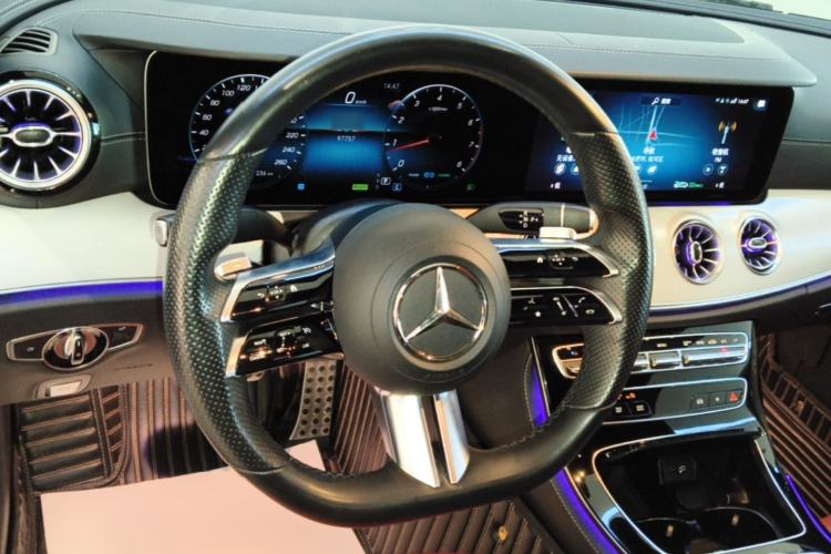 Used Mercedes-Benz E-Class 2021 E 260 Convertible Coupe Steering Wheel