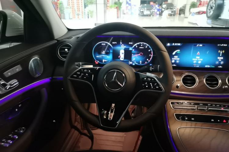 Used Mercedes-Benz E-Class 2021 E 300 L Luxury Model Steering Wheel