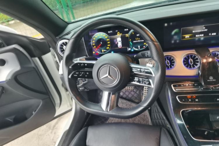 Used Mercedes-Benz E-Class 2021 E 300 Coupe Steering Wheel