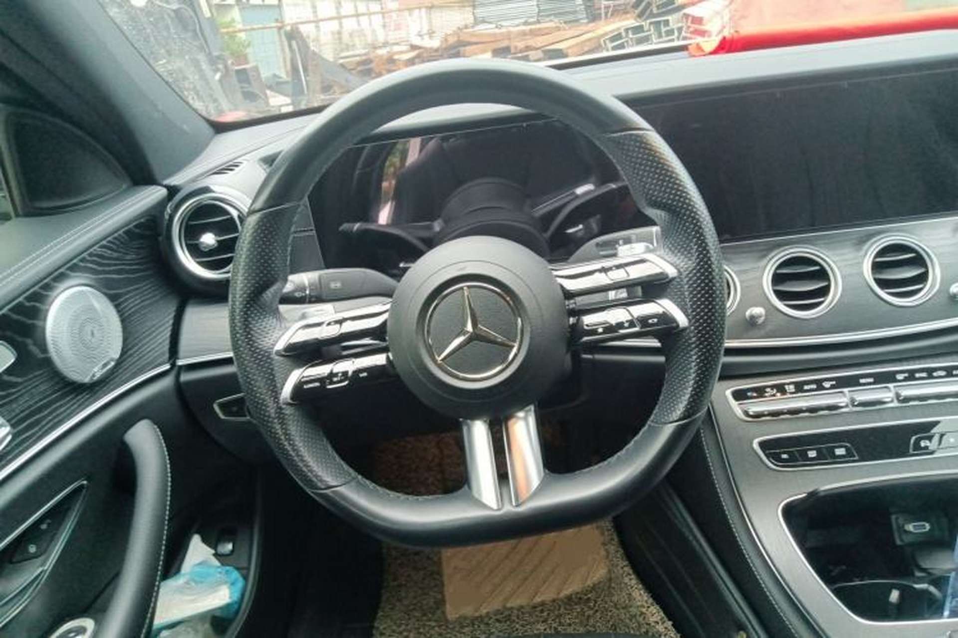Used Mercedes-Benz E-Class 2021 E 260 Luxury Sports Edition Steering Wheel