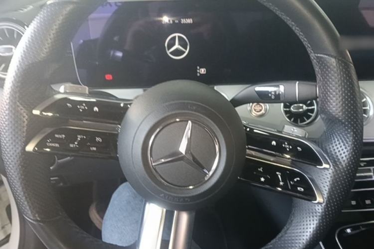 Used Mercedes-Benz E-Class 2021 E 260 Coupe Steering Wheel
