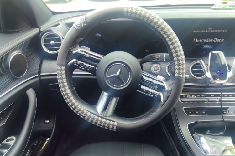 Used Mercedes-Benz E-Class 2021 Updated E 260 Fashion Sport Edition Steering Wheel