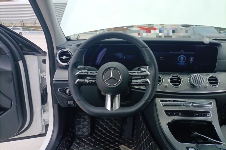 Used Mercedes-Benz E-Class 2021 Restyled E 300 L Sporty and Stylish Edition Steering Wheel