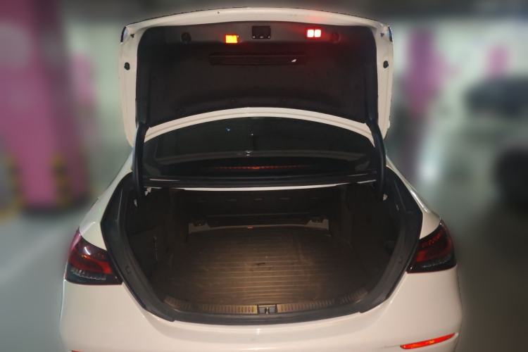 Used Mercedes-Benz E-Class 2021 Restyled E 300 L Sporty and Stylish Edition Trunk