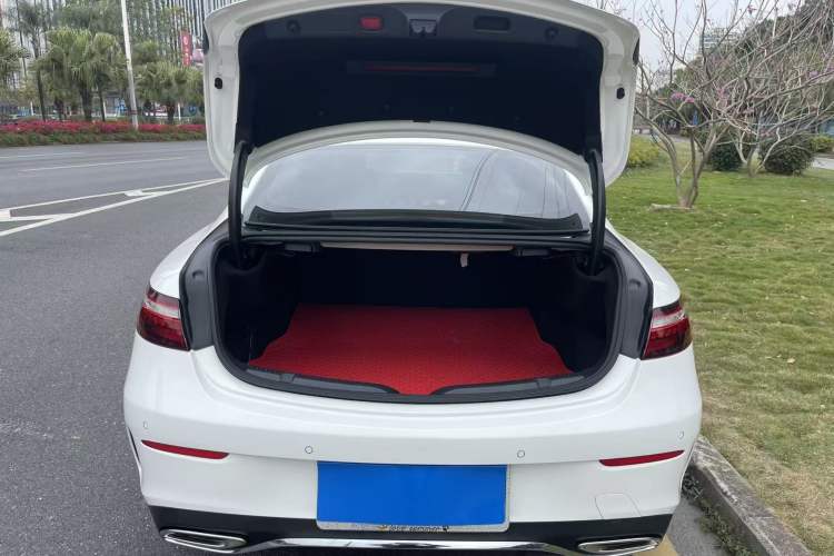 Used Mercedes-Benz E-Class 2021 E 260 Coupe Trunk