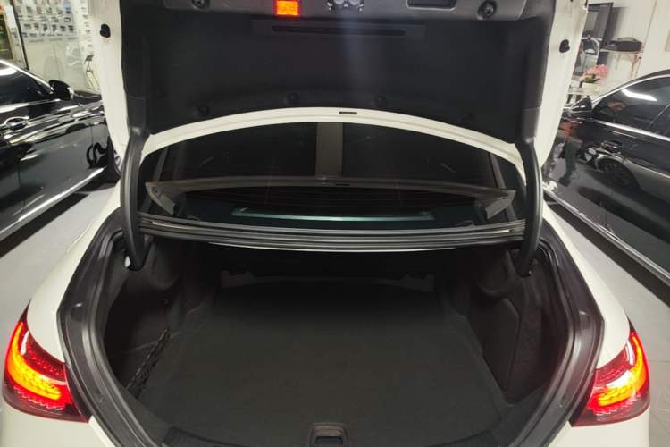 Used Mercedes-Benz E-Class 2021 Facelift E 260 L Sport Edition Trunk