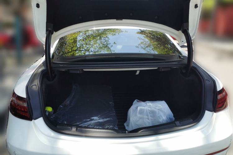 Used Mercedes-Benz E-Class 2021 E 260 Coupe Trunk
