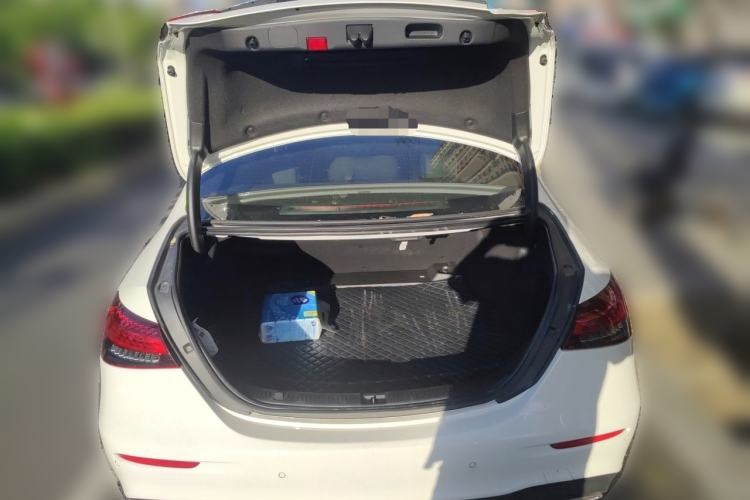 Used Mercedes-Benz E-Class 2021 Updated E 260 Fashion Sport Edition Trunk