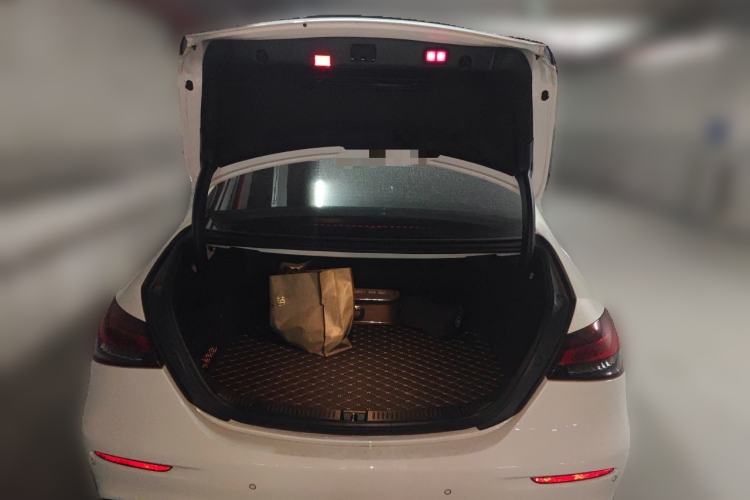 Used Mercedes-Benz E-Class 2021 Restyled E 300 L Sporty and Stylish Edition Trunk