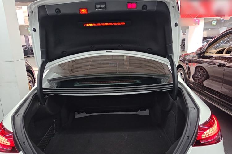 Used Mercedes-Benz E-Class 2021 E 300 L Sport Luxury Edition Trunk