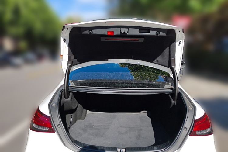 Used Mercedes-Benz E-Class 2021 Updated E 260 Fashion Sport Edition Trunk