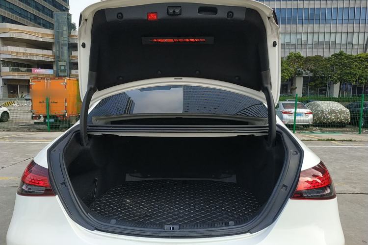 Used Mercedes-Benz E-Class 2021 Updated E 260 Fashion Sport Edition Trunk