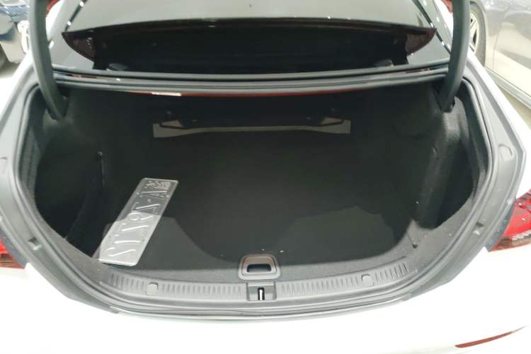 Used Mercedes-Benz E-Class 2021 E 260 Stylish Sports Edition Trunk