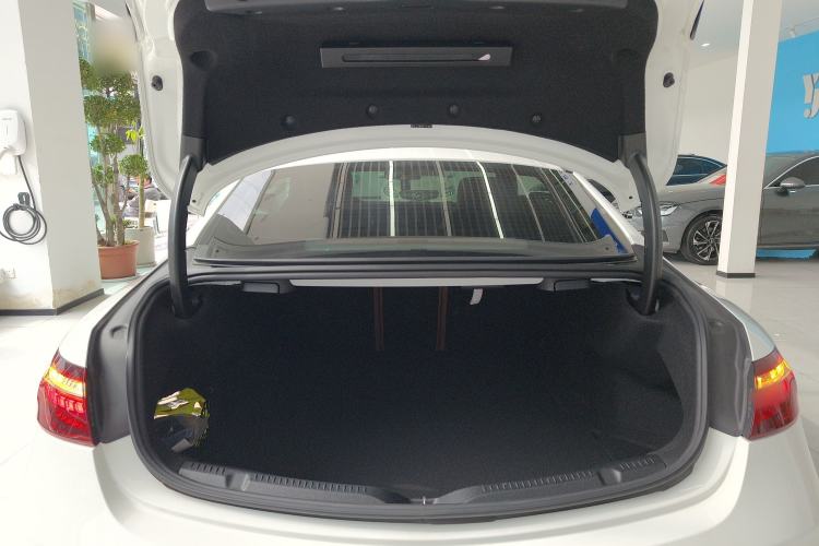 Used Mercedes-Benz E-Class 2021 E 260 Coupe Trunk