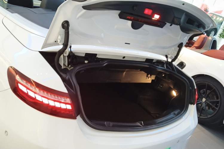 Used Mercedes-Benz E-Class 2021 E 260 Convertible Coupe Trunk