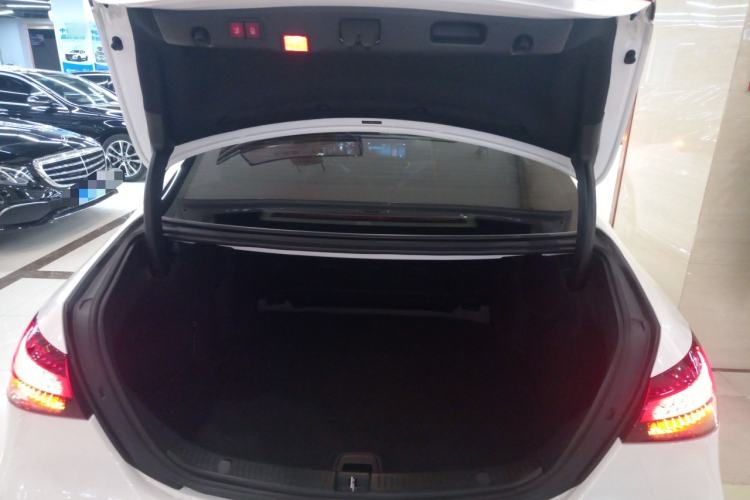 Used Mercedes-Benz E-Class 2021 E 300 L Stylish Model Trunk