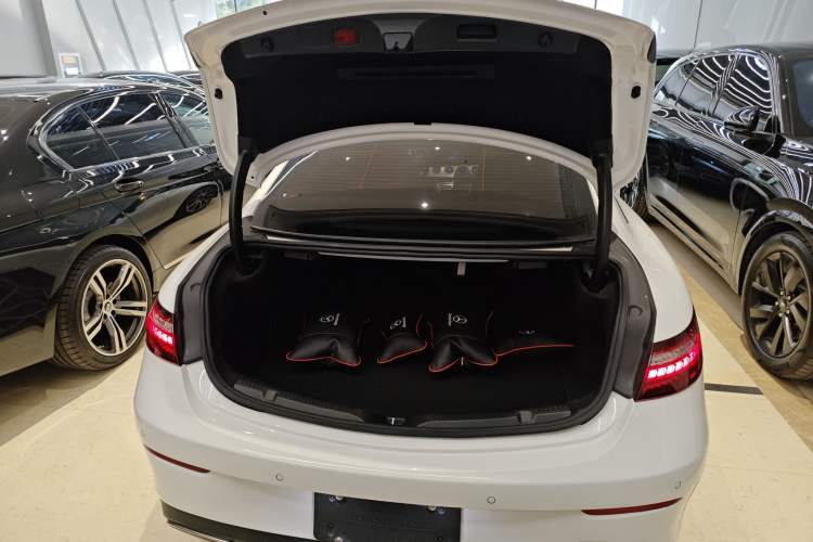 Used Mercedes-Benz E-Class 2021 Facelift E 260 Coupe Trunk