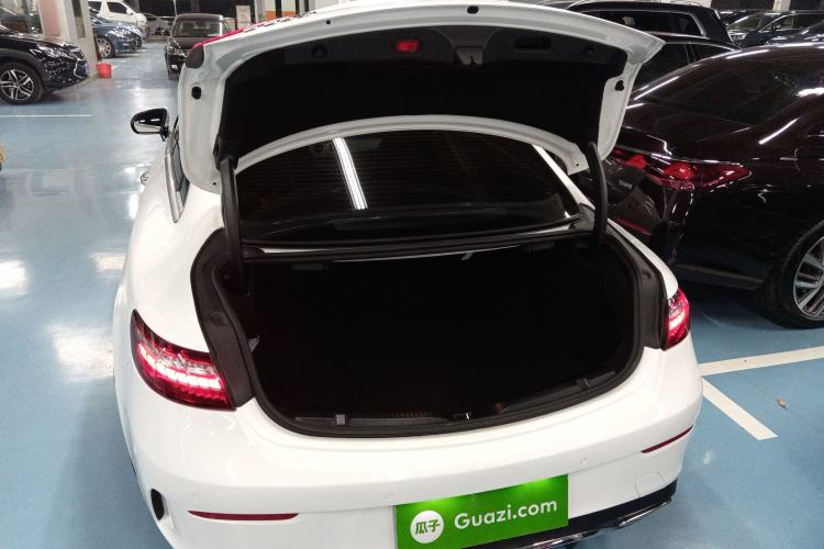 Used Mercedes-Benz E-Class 2021 E 260 Coupe Trunk