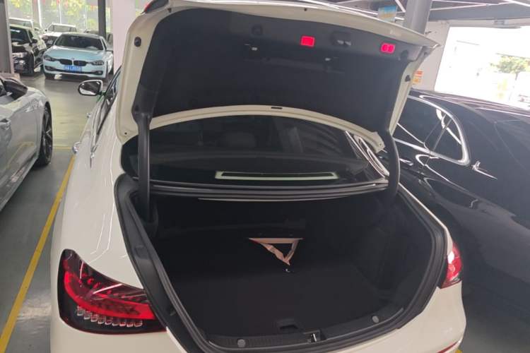 Used Mercedes-Benz E-Class 2021 Restyled E 300 L Sport Luxury Edition Trunk