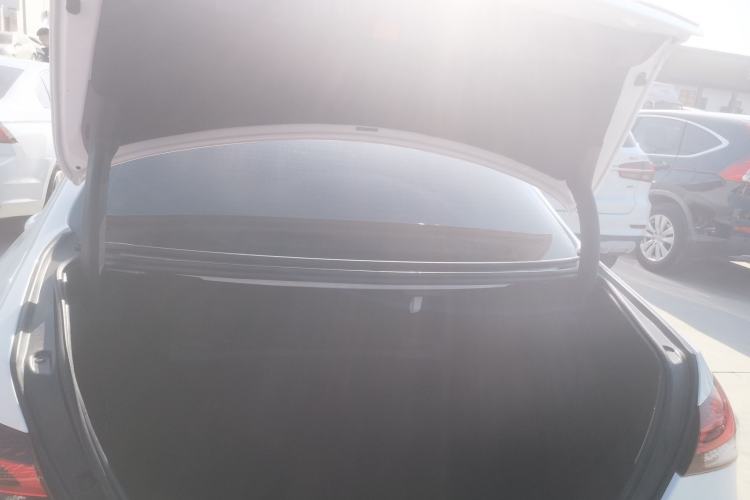 Used Mercedes-Benz E-Class 2021 Updated E 260 Fashion Sport Edition Trunk
