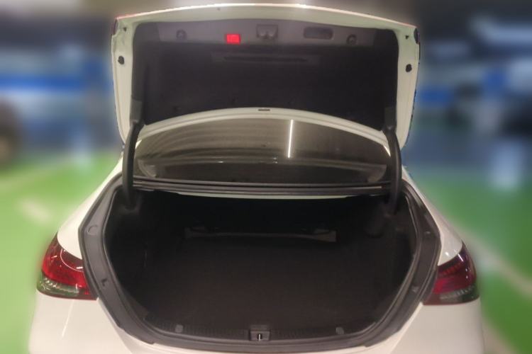 Used Mercedes-Benz E-Class 2021 Updated E 260 Fashion Sport Edition Trunk