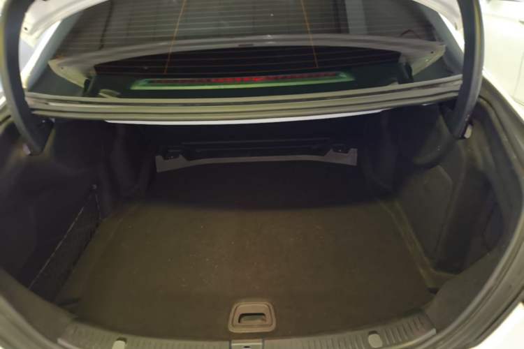 Used Mercedes-Benz E-Class 2021 Facelift E 260 L Sport Edition Trunk
