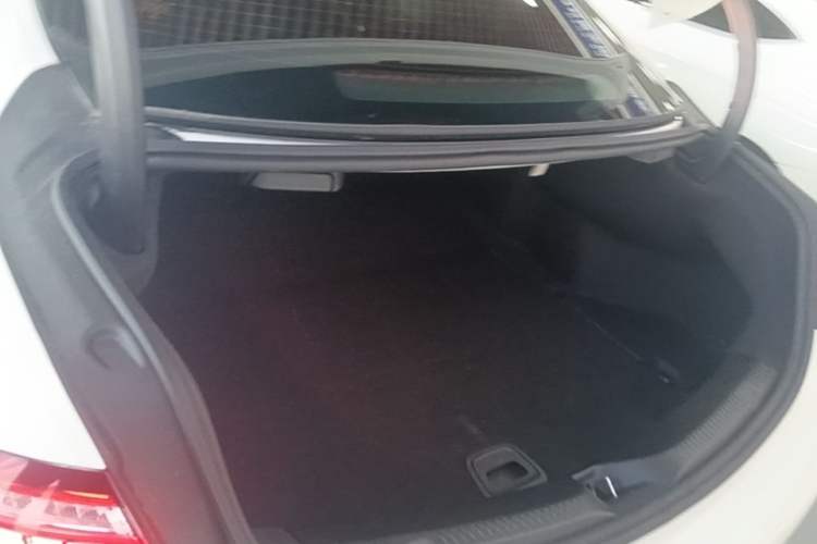 Used Mercedes-Benz E-Class 2021 E 260 Coupe Trunk
