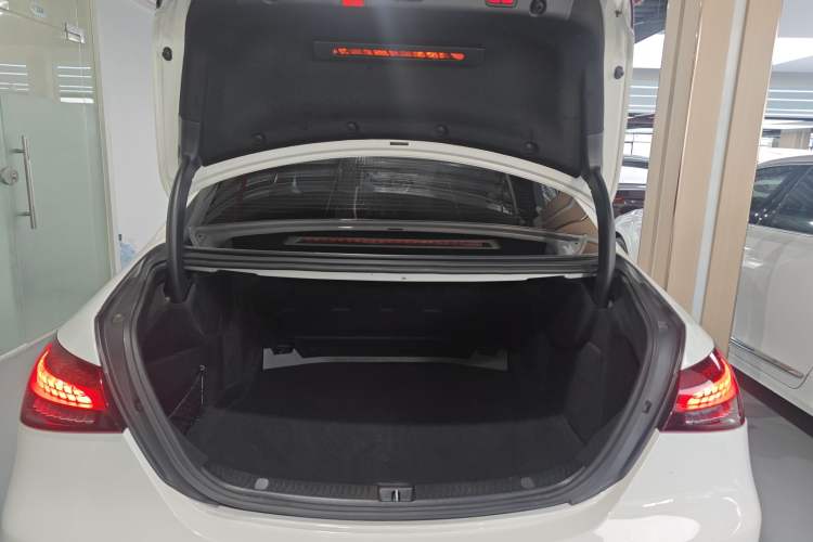 Used Mercedes-Benz E-Class 2021 Restyled E 300 L Luxury Edition Trunk