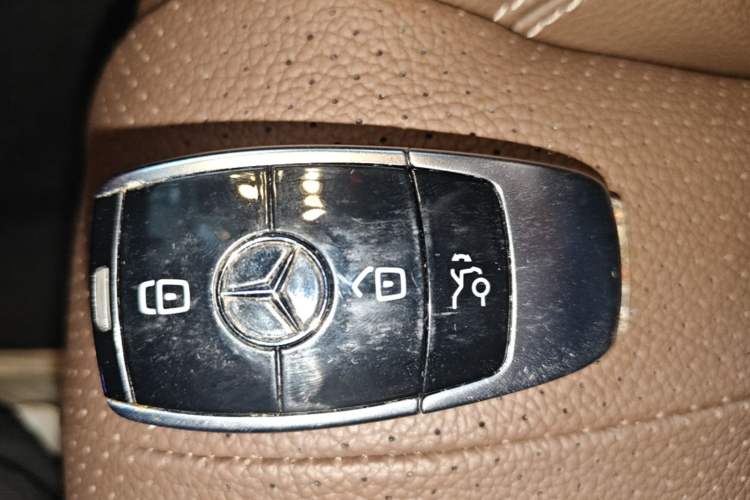 Used Mercedes-Benz E-Class 2021 Updated E 260 Fashion Sport Edition Vehicle Key
