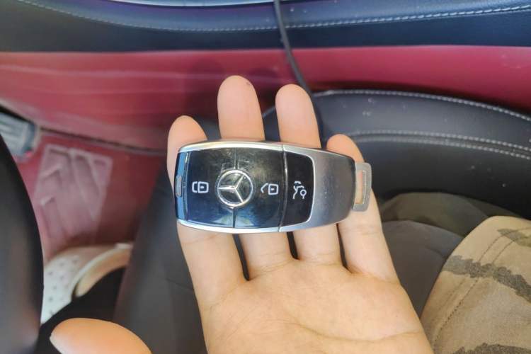 Used Mercedes-Benz E-Class 2021 Updated E 260 Fashion Sport Edition Vehicle Key