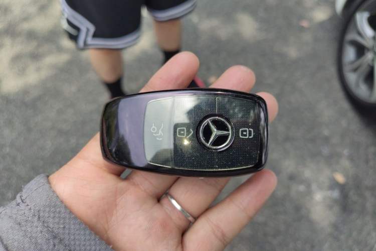 Used Mercedes-Benz E-Class 2021 E 300 L Sporty and Stylish Model Vehicle Key