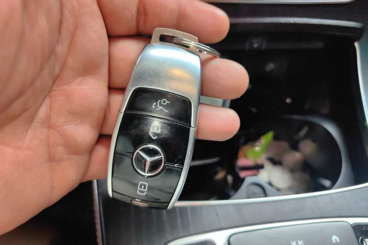 Used Mercedes-Benz E-Class 2021 E 260 L Sport Edition Vehicle Key