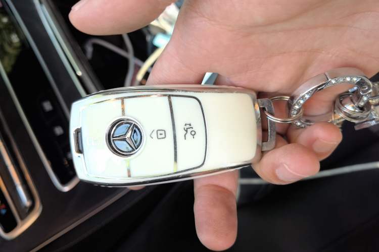 Used Mercedes-Benz E-Class 2021 Updated E 260 Fashion Sport Edition Vehicle Key