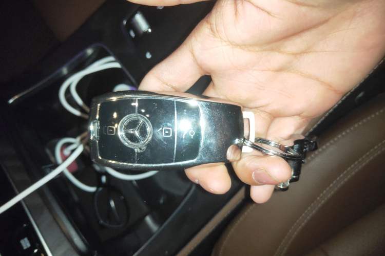 Used Mercedes-Benz E-Class 2021 Restyled E 300 L Sporty and Stylish Edition Vehicle Key