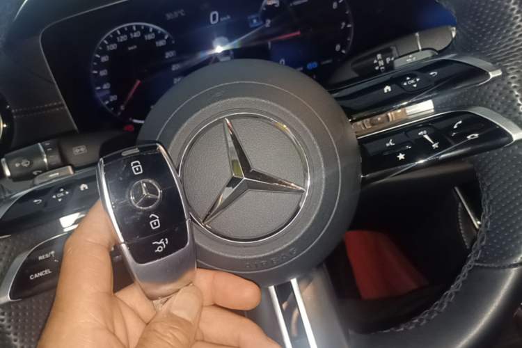 Used Mercedes-Benz E-Class 2021 E 260 Coupe Vehicle Key