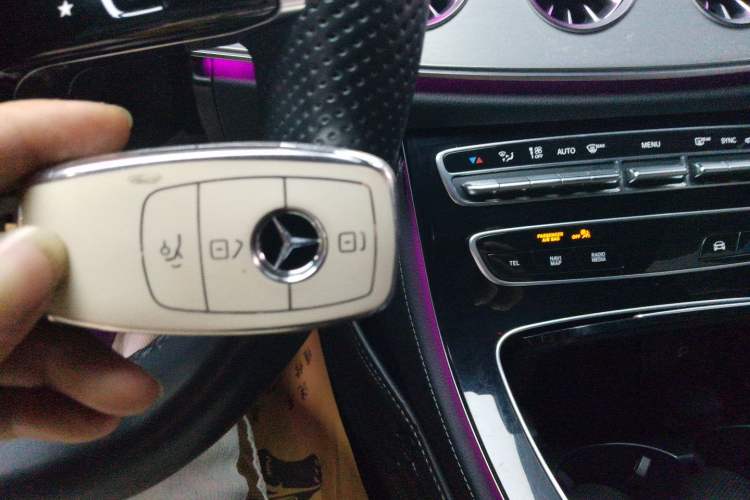 Used Mercedes-Benz E-Class 2021 Facelift E 260 Coupe Vehicle Key