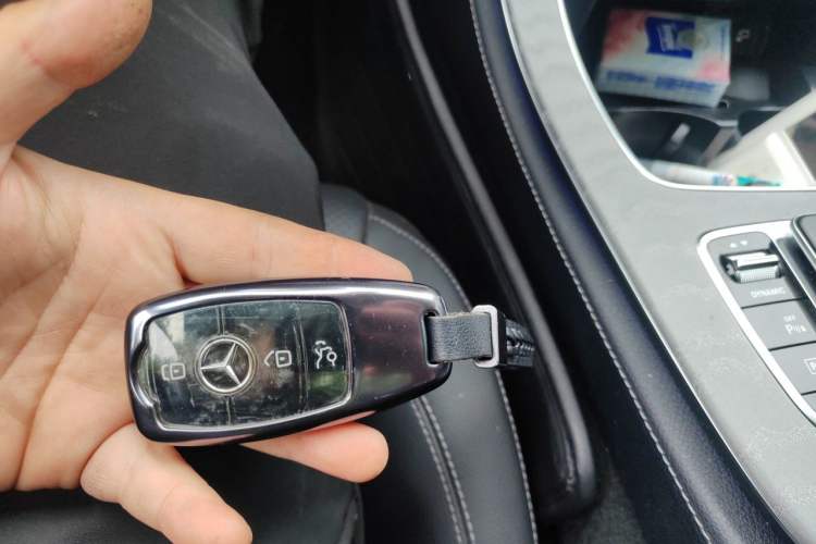 Used Mercedes-Benz E-Class 2021 Restyled E 300 L Sporty and Stylish Edition Vehicle Key