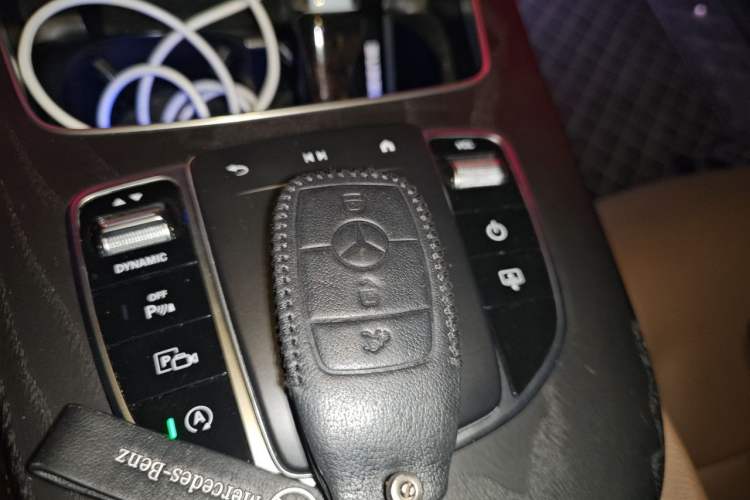 Used Mercedes-Benz E-Class 2021 Restyled E 300 L Sport Luxury Edition Vehicle Key