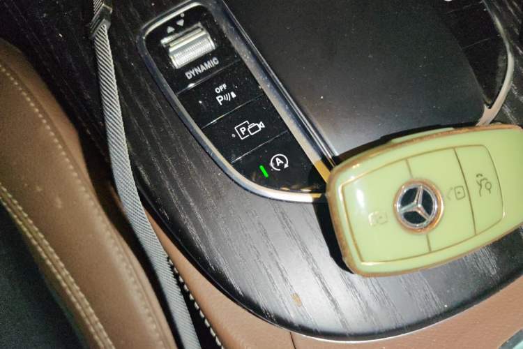 Used Mercedes-Benz E-Class 2021 E 300 L Sporty and Stylish Model Vehicle Key