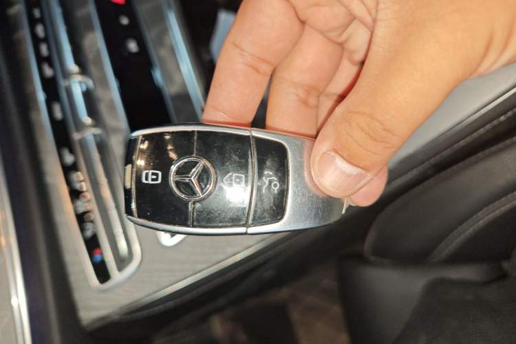 Used Mercedes-Benz E-Class 2021 Facelift E 260 L Sport Edition Vehicle Key