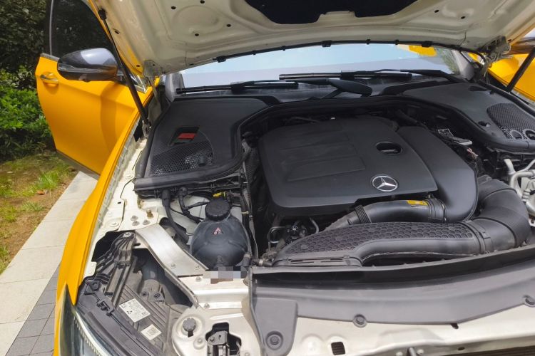 Used Mercedes-Benz E-Class 2021 Restyled E 300 L Sporty and Stylish Edition Engine Bay Right