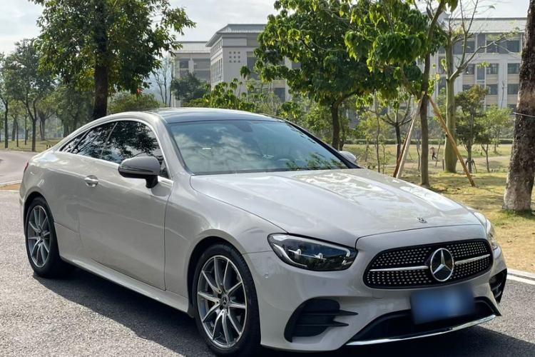 Used Mercedes-Benz E-Class 2021 E 260 Coupe Exterior 3