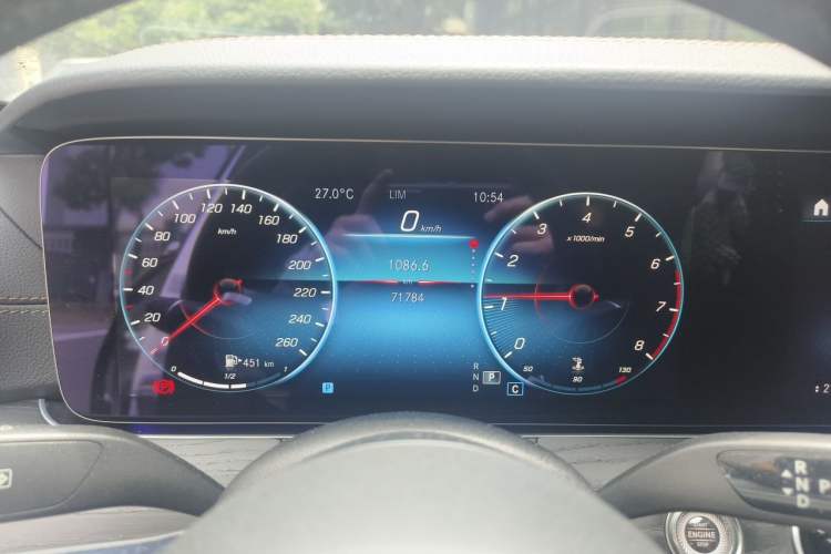 Used Mercedes-Benz E-Class 2021 Restyled E 300 L Sporty and Stylish Edition Instrument Cluster